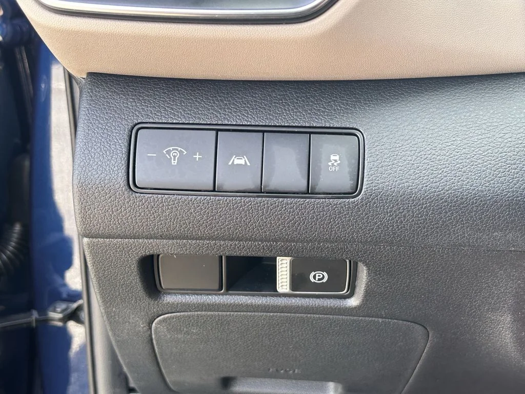 Used 2022 Blue Hyundai SEL image 29