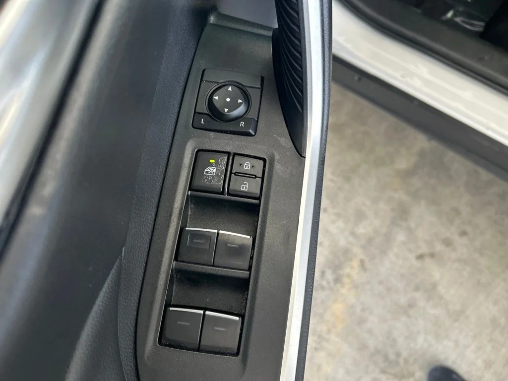 Used 2025 White Toyota XLE image 36