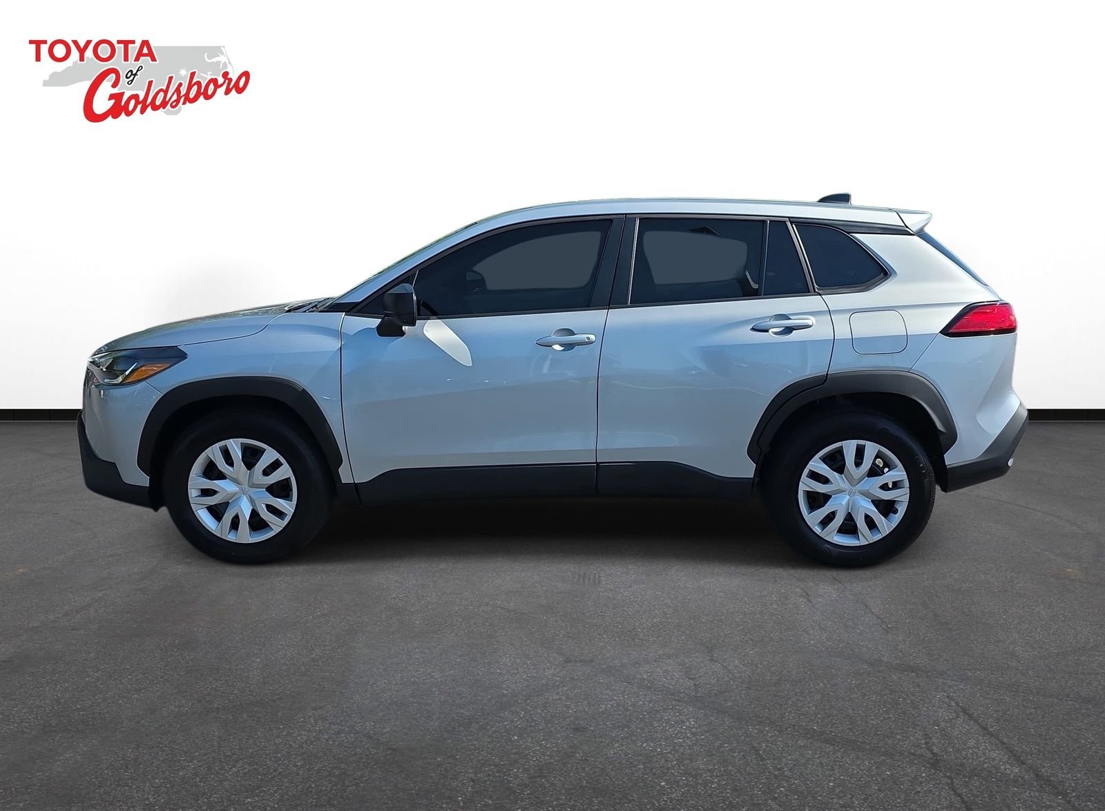 Used 2024 Silver Toyota L image 8
