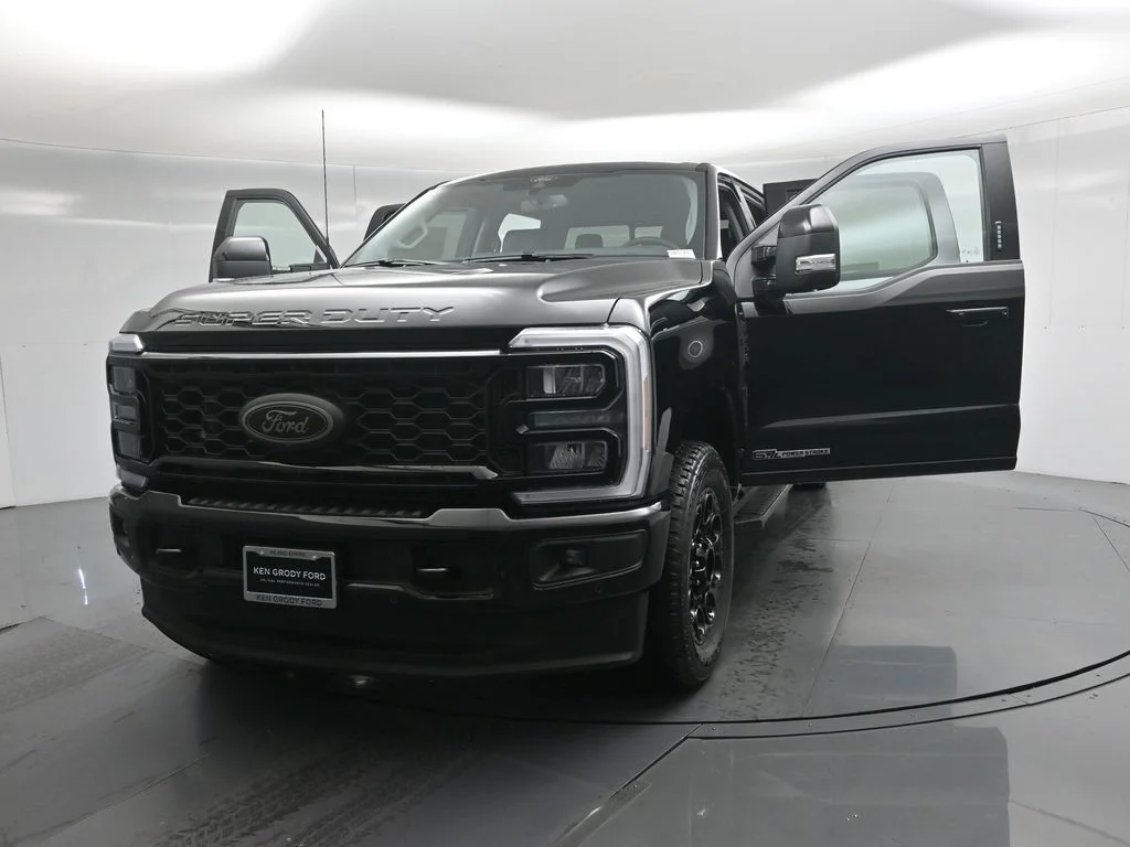 New 2026 Agate Black Metallic Ford Lariat image 30