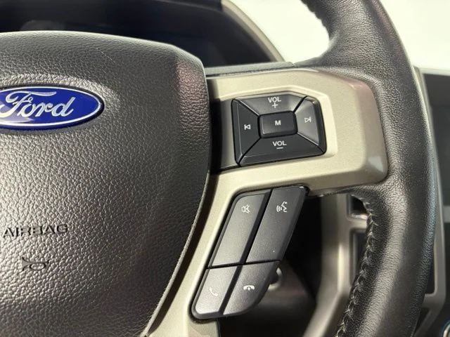 Used 2018 White Platinum Clearcoat Metallic Ford Lariat image 31