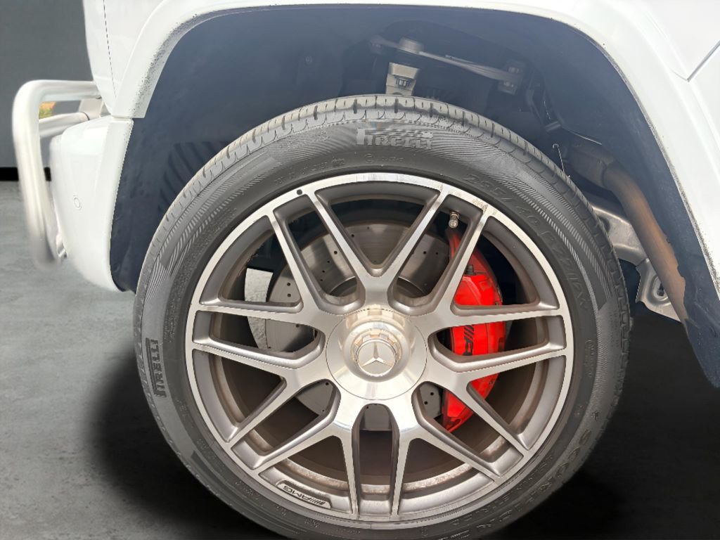Used 2022 MANUFAKTUR Moonlight White Metallic Mercedes-Benz G63 AMG® image 11