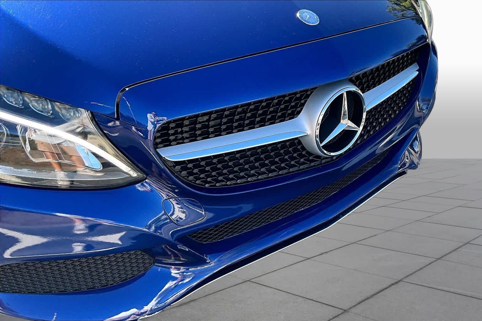 Used 2017 Brilliant Blue Metallic Mercedes-Benz C 300 image 27