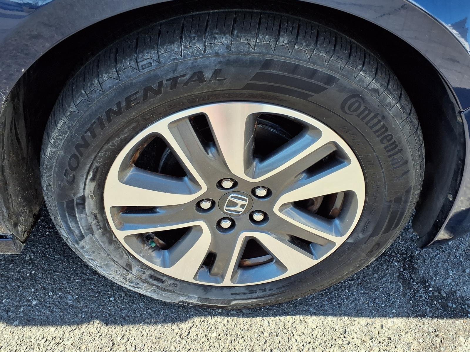 Used 2015  Honda  image 24