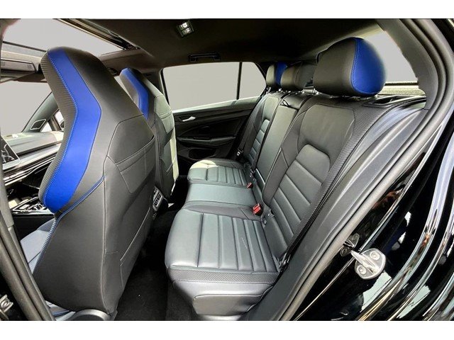 New 2026 Mythos Black Metallic Volkswagen 2.0T image 22