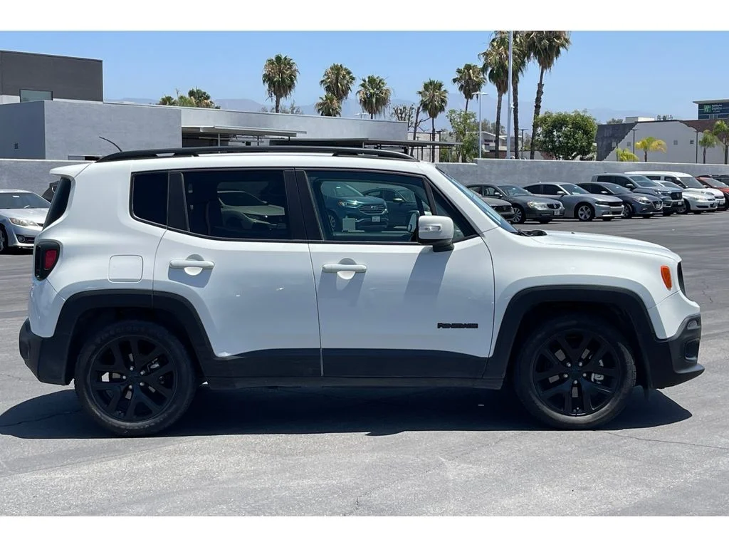 Used 2017 Alpine White Jeep Altitude image 7