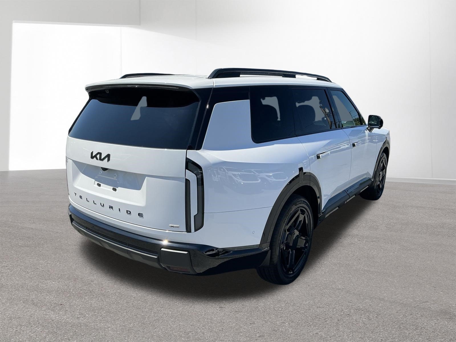 New 2027 Glacial White Pearl Kia X-LINE SX PRESTIGE image 3