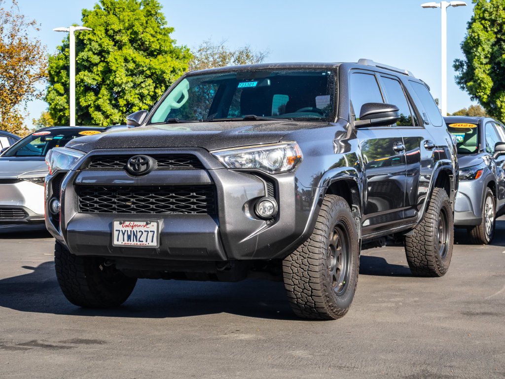 Certified Used 2017 Gray Toyota SR5 image 4