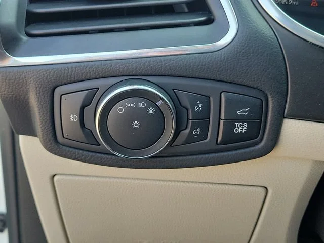 2020 Ford Edge Titanium - Photo 25