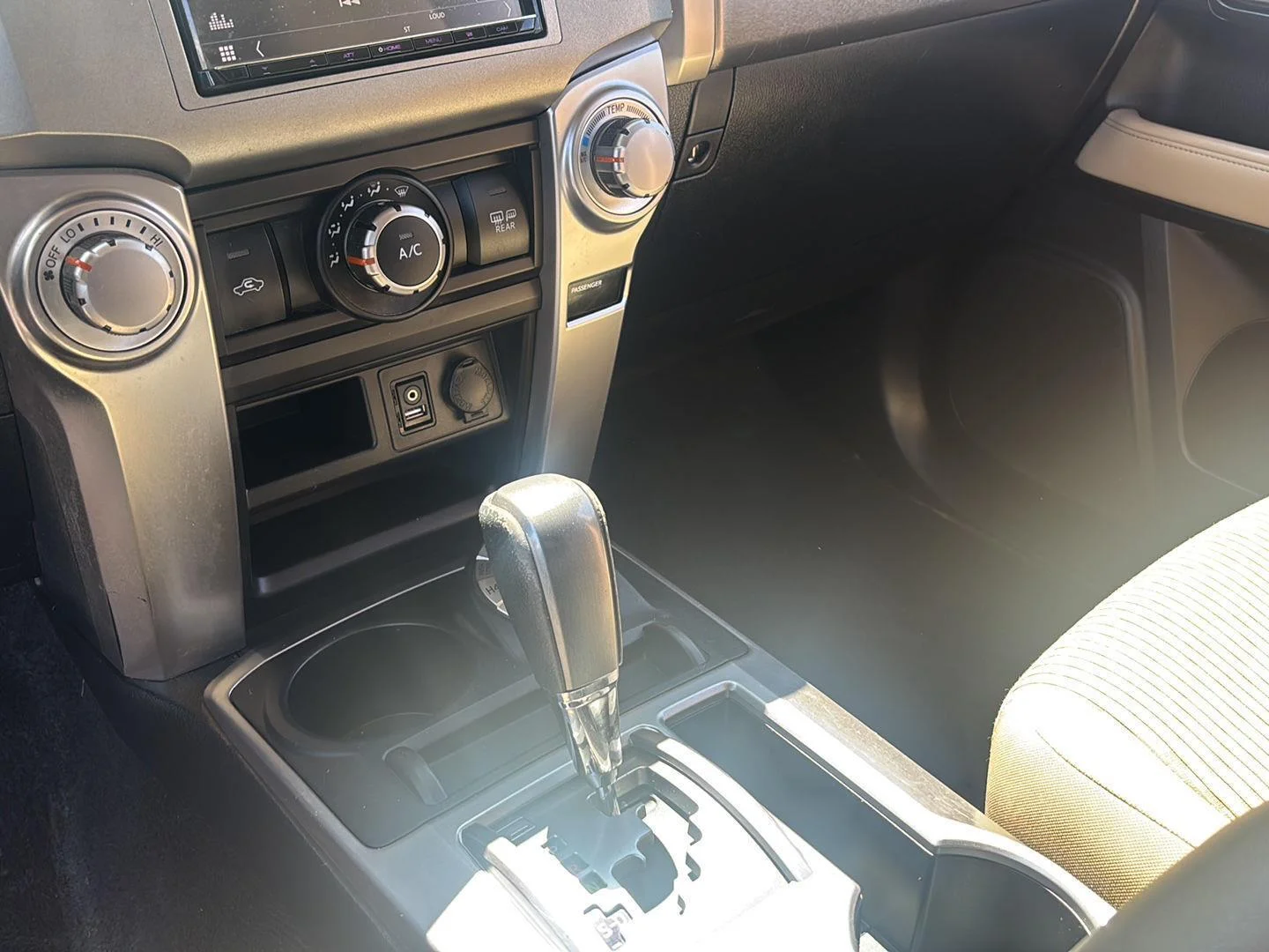 Used 2016 Super White Toyota Limited image 33