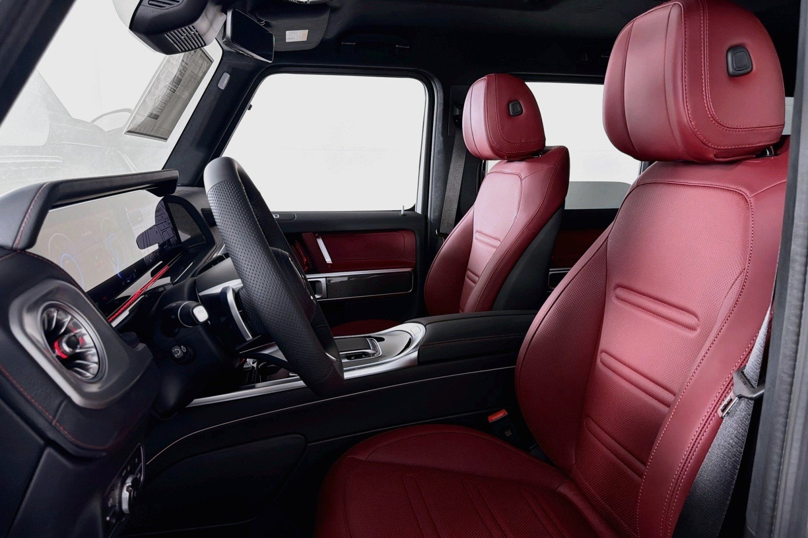 New 2027 MANUFAKTUR Arabian Grey Mercedes-Benz G 580e SUV image 16