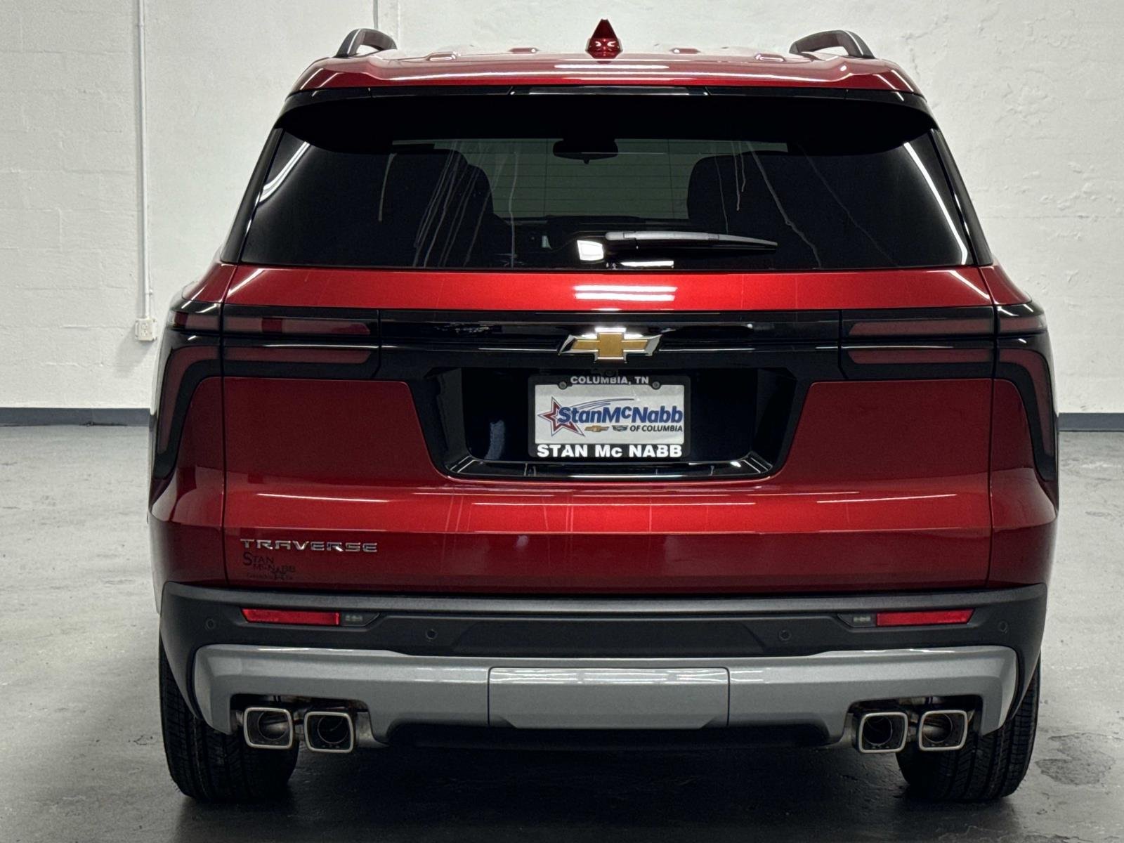 2027 Chevrolet Traverse LT - Photo 7