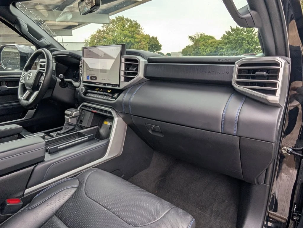 Used 2023  Toyota Platinum image 24