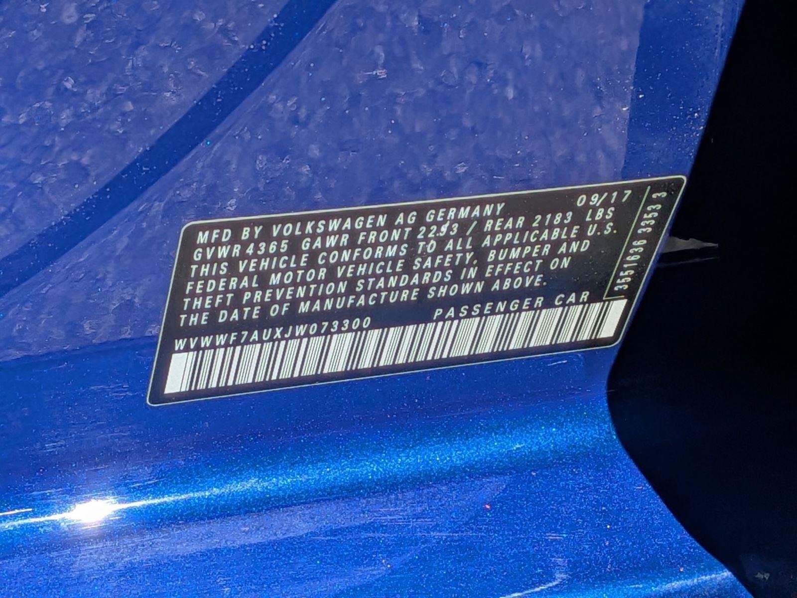 Used 2018 Lapiz Blue Metallic Volkswagen 4Motion image 38