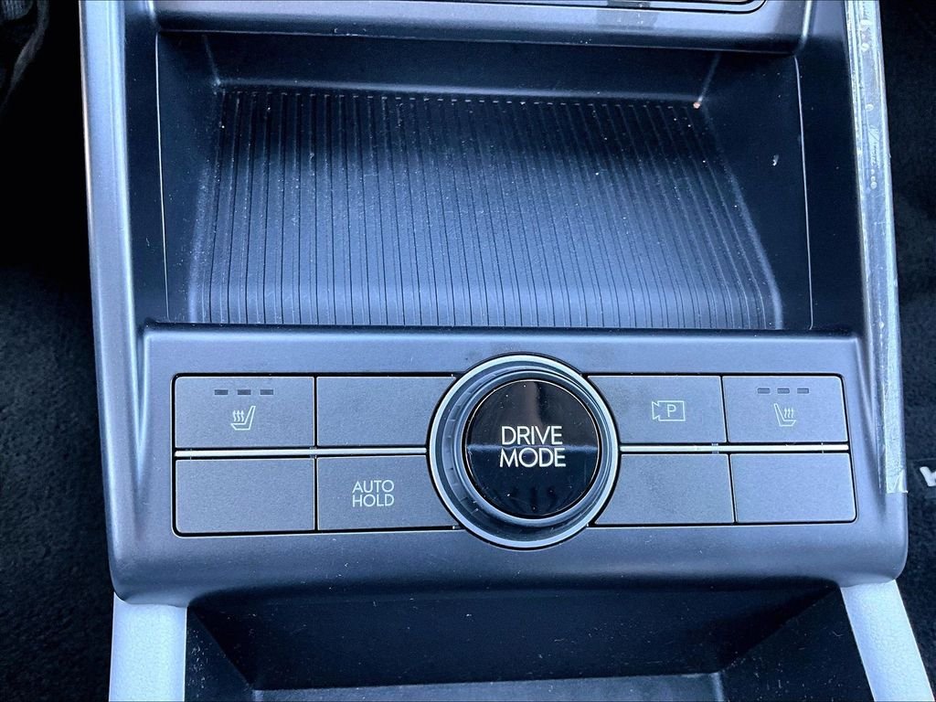 Used 2024 Yellow Hyundai SEL image 26