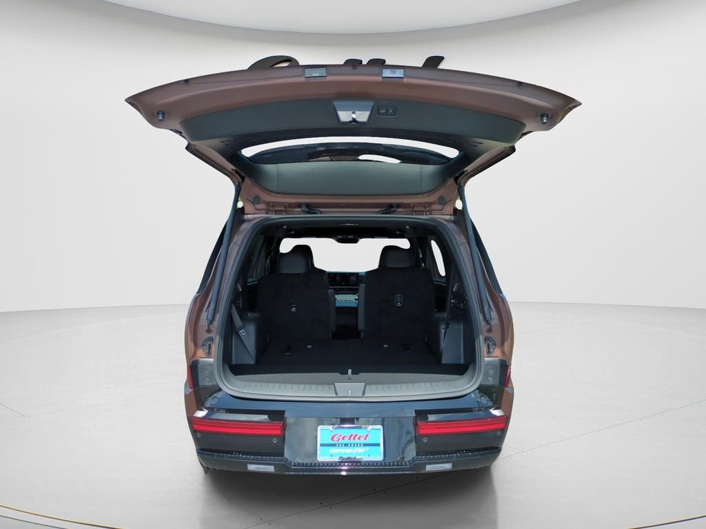 Used 2026  Hyundai Calligraphy image 9