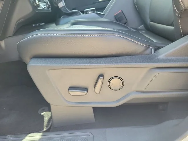 New 2026 Avalanche Gray Ford Outer Banks® image 15
