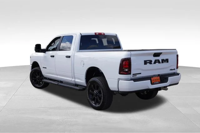 Used 2025 White Ram Big Horn image 7