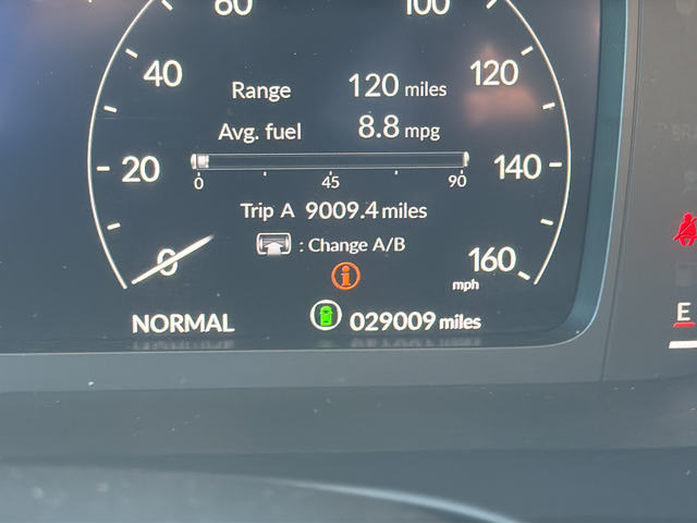 Used 2023 White Acura  image 12