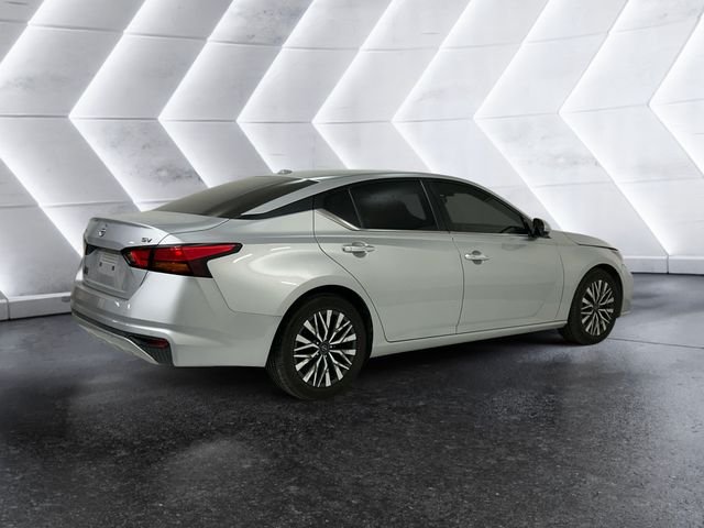 Used 2023 Silver Nissan 2.5 SV image 4