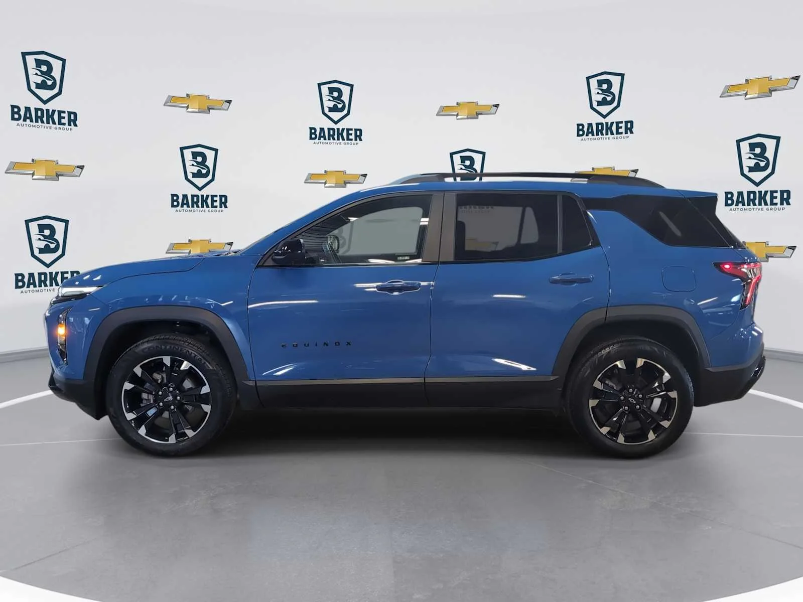 Used 2025 Reef Blue Metallic Chevrolet RS image 5