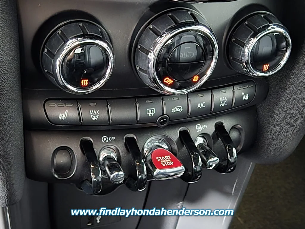 Used 2022 Island Blue Metallic MINI Oxford Edition image 29