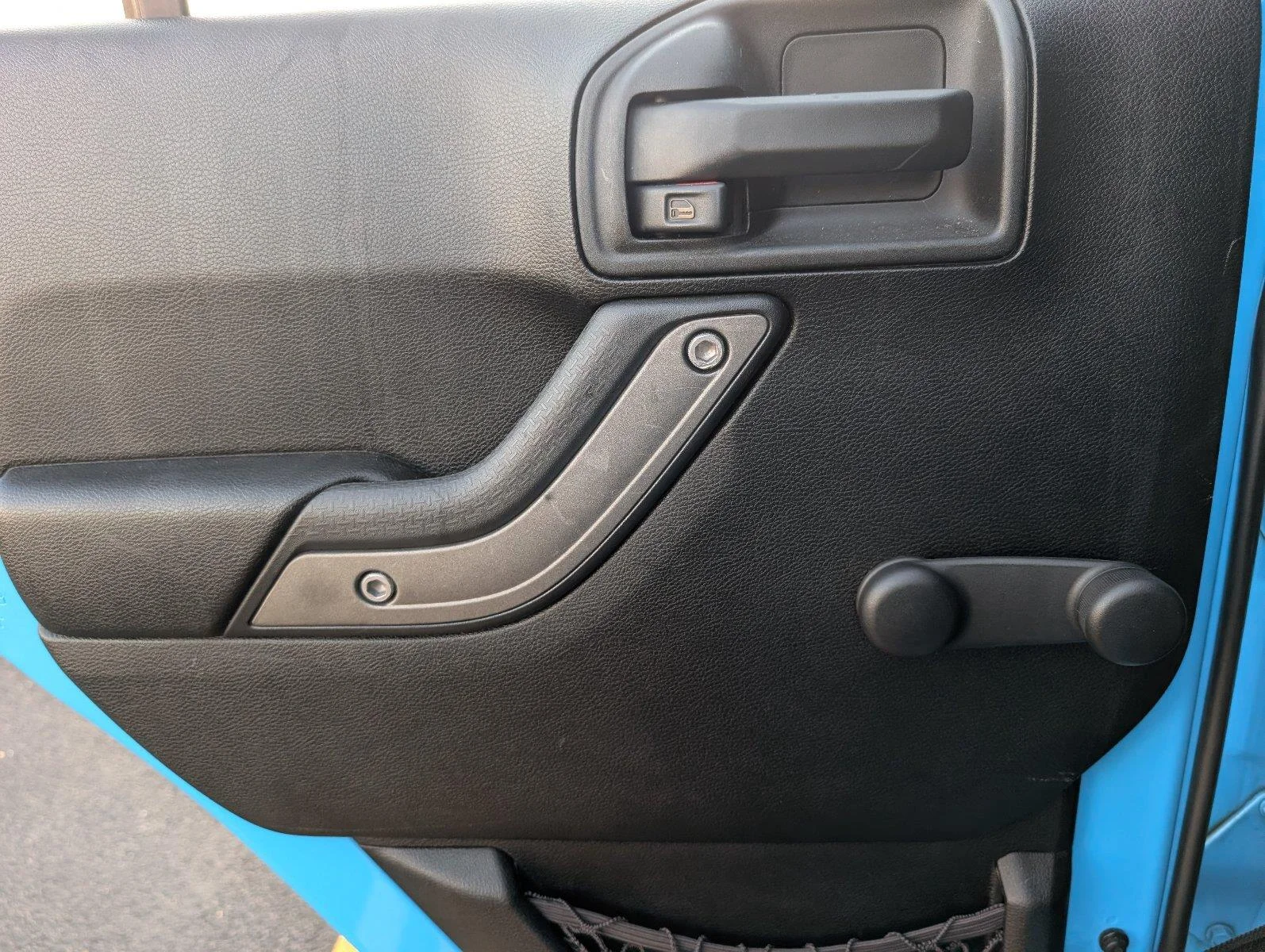 Used 2017 Chief Clearcoat Jeep Sport image 31