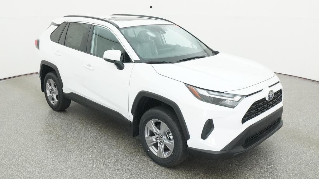 New 2025 Ice Cap Toyota XLE image 15