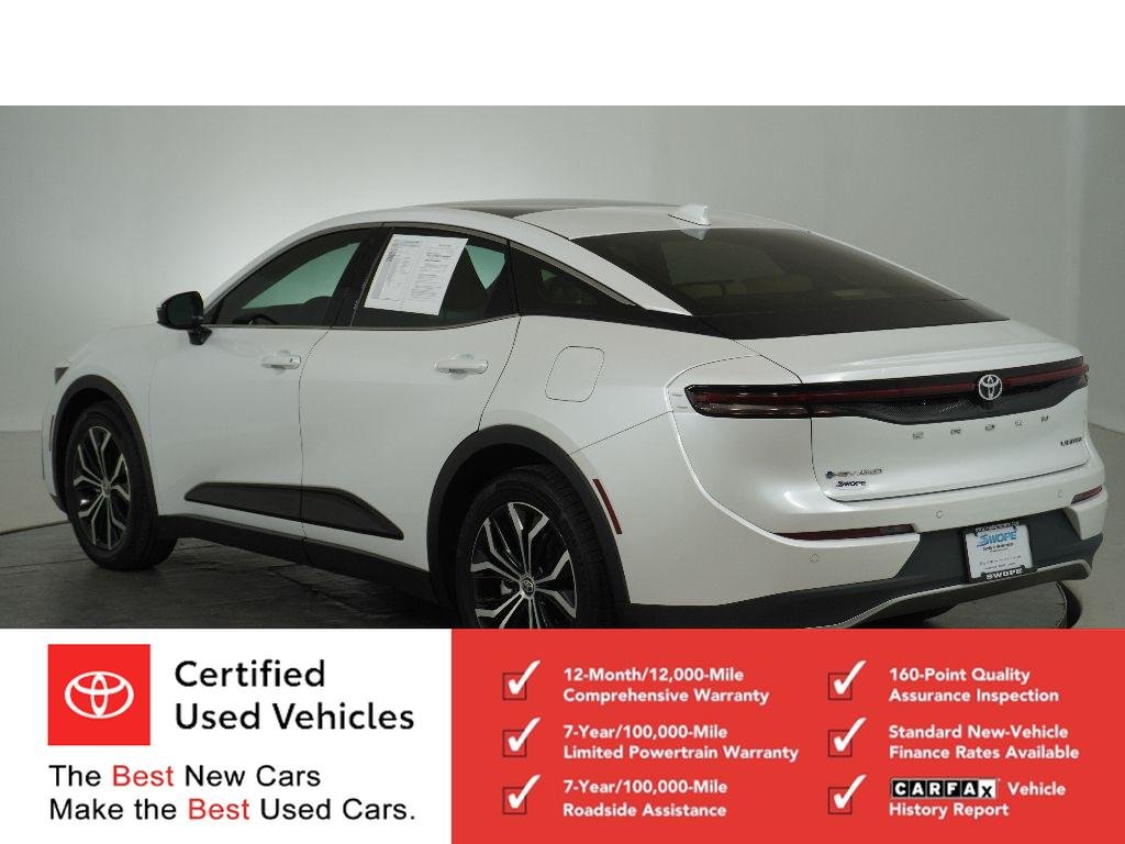 Certified Used 2024 Oxygen White Toyota Limited image 5