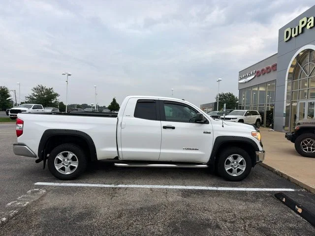 Used 2016 White Toyota SR5 image 2