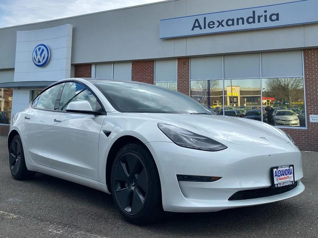 2023 Tesla Model 3 Base