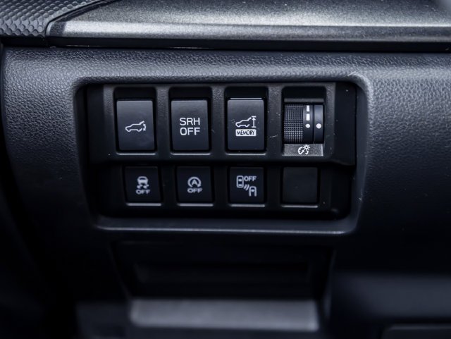 Used 2024 Ice Silver Metallic Subaru Sport image 31