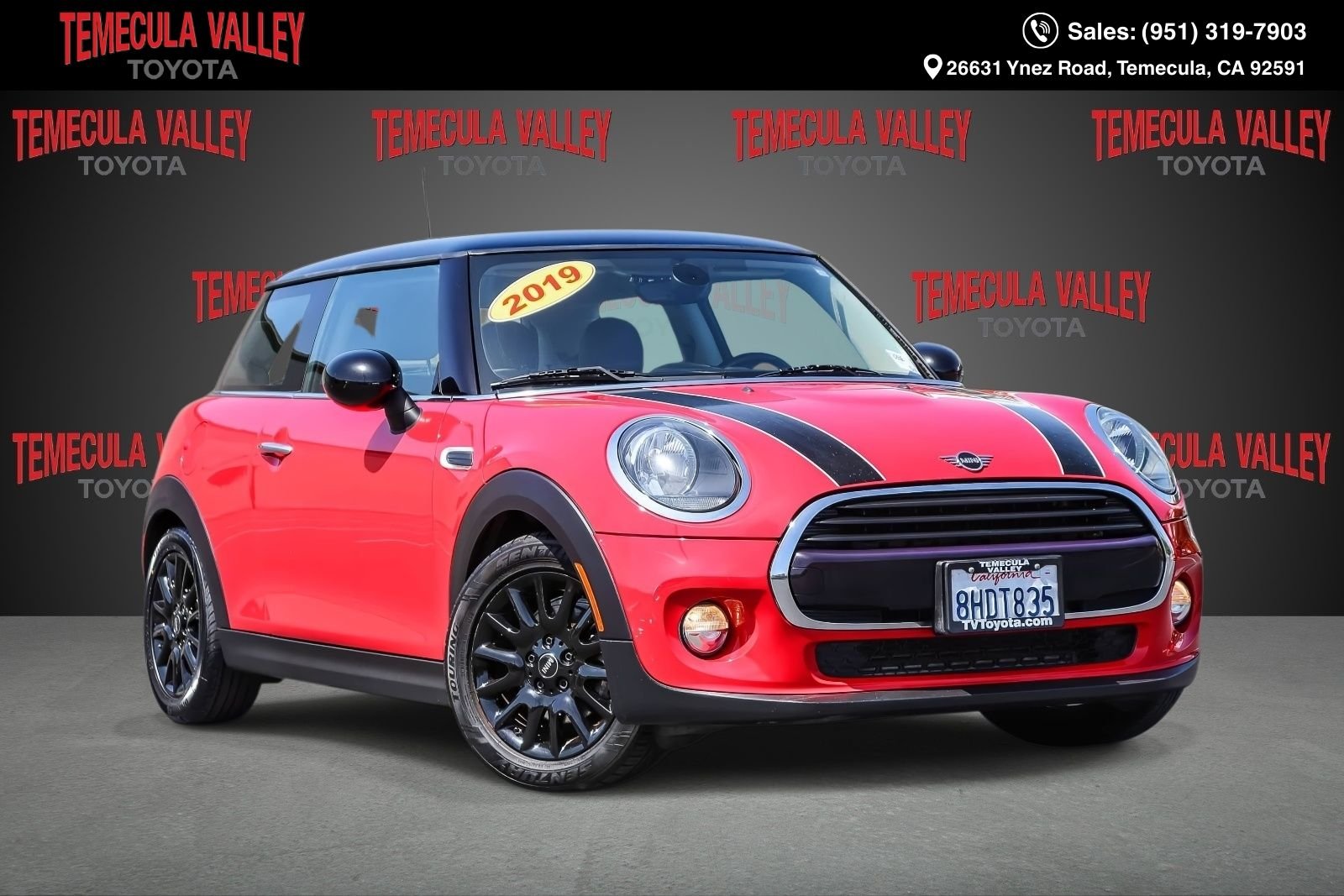 2019 MINI Hardtop Cooper Signature's photo