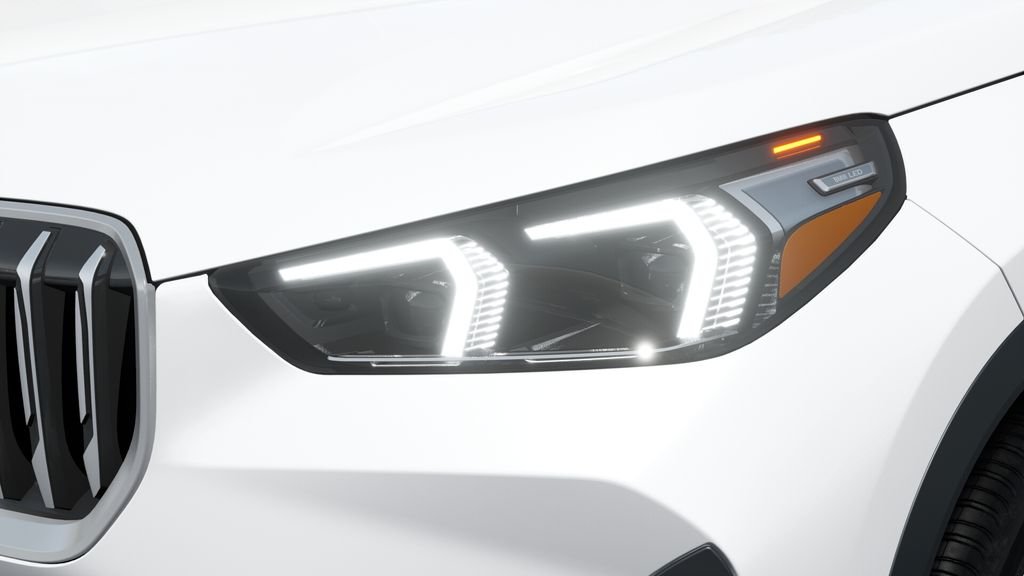 New 2027 Mineral White Metallic BMW xDrive28i image 6