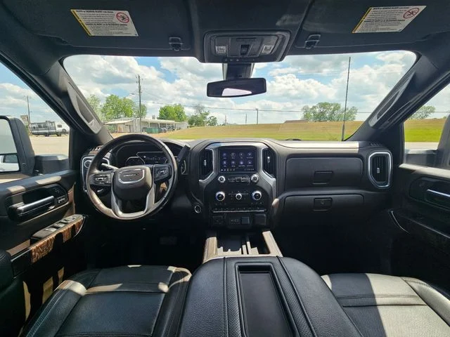 Used 2020 White GMC Denali image 12