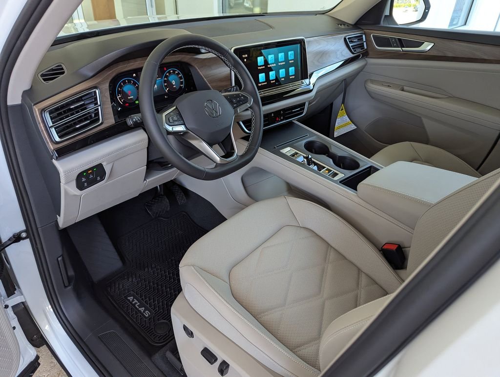 2026 Volkswagen Atlas SE - Photo 11
