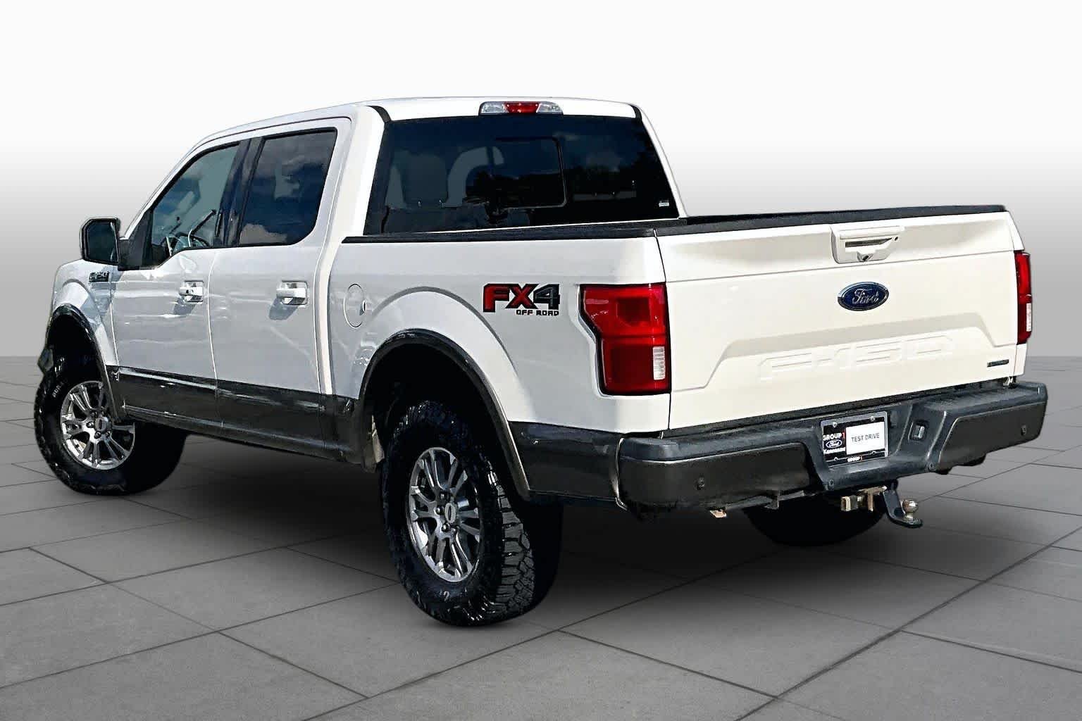Used 2018 White Platinum Metallic Tri-Coat/Stone Gray Ford LARIAT image 12