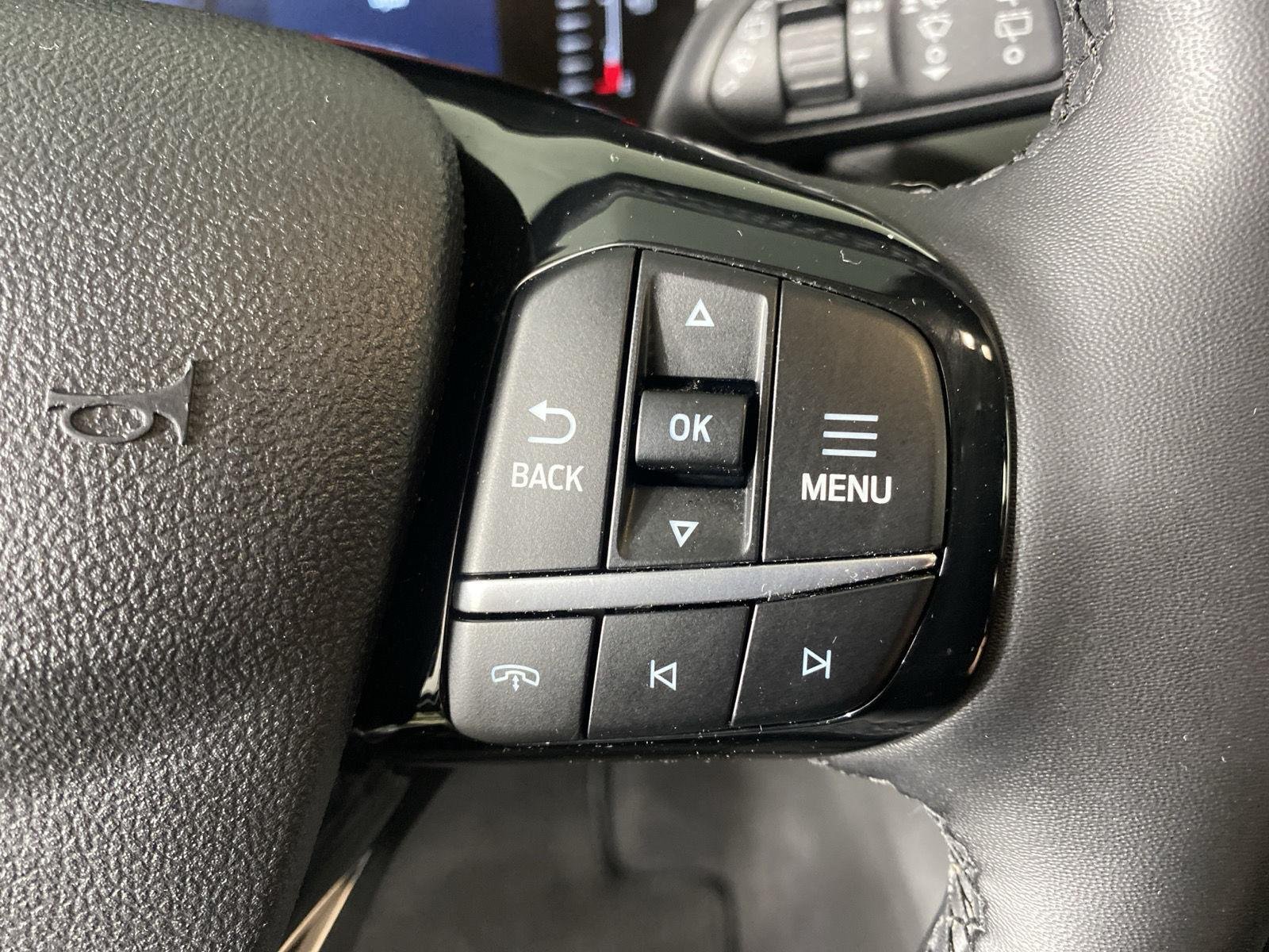 Used 2023 Iconic Silver Ford Active image 19