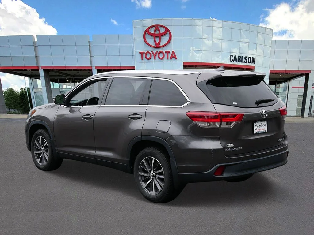 Certified Used 2019 Gray Toyota XLE image 6