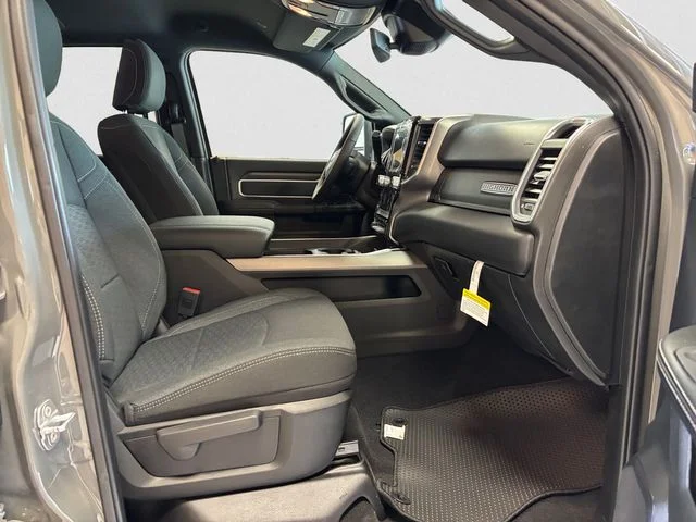 New 2026 Ceramic Gray Ram BIG HORN CREW CAB 4X4 6