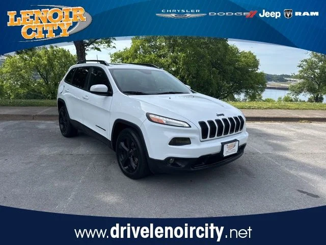 2016 Jeep Cherokee High Altitude's photo