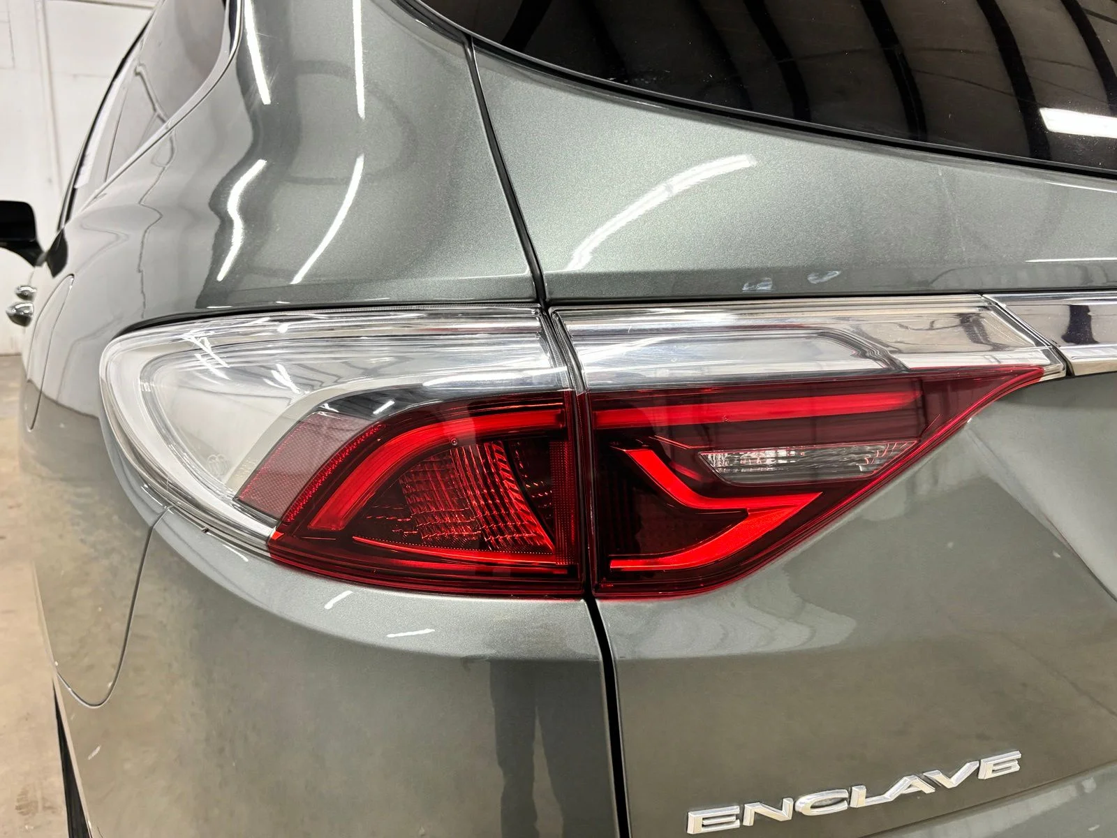 Used 2023 Green Buick Essence image 7