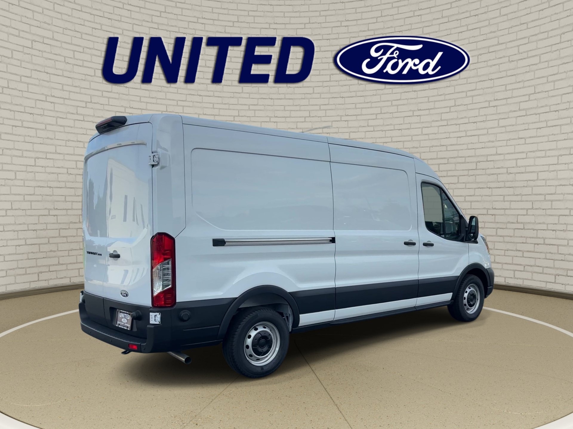 New 2026 Oxford White Ford Cargo Van image 8