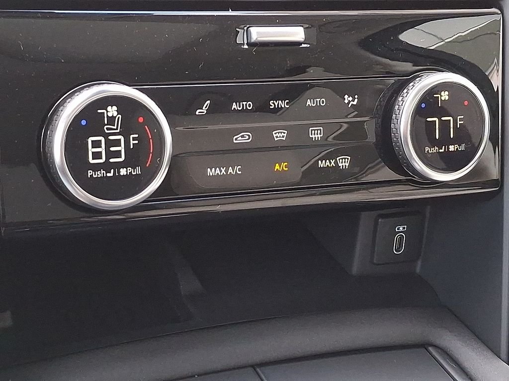 2026 Land Rover Discovery S - Photo 13