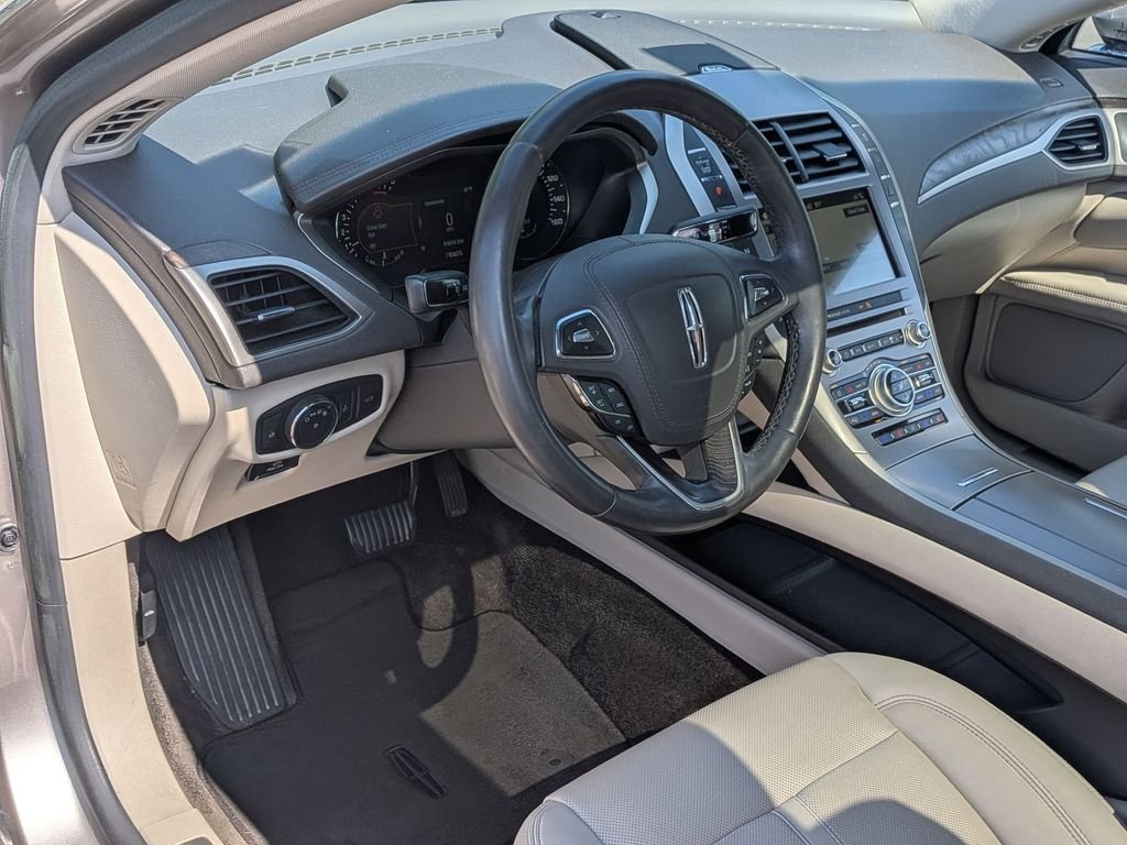 Used 2018 Brown Lincoln Reserve image 10
