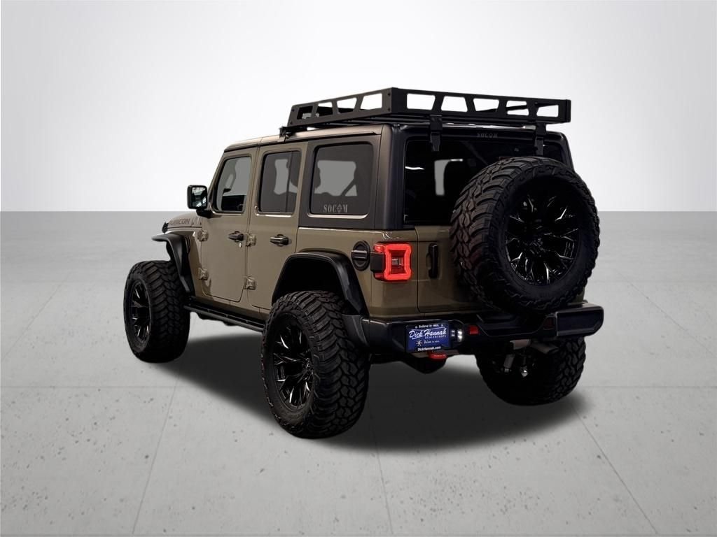 Used 2025 41 Jeep Rubicon image 12