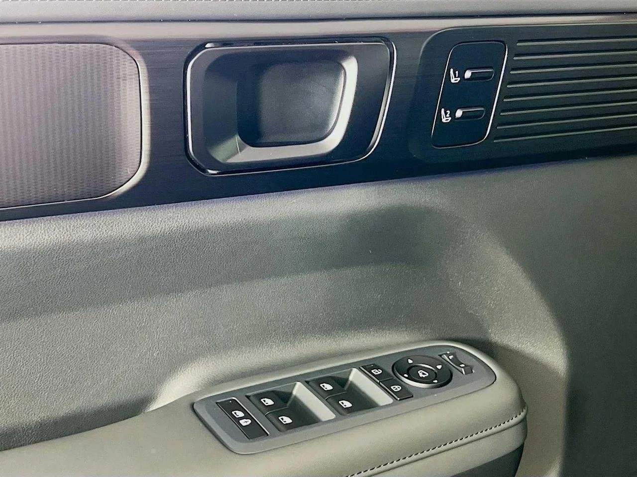 2026 Hyundai Santa Fe Calligraphy - Photo 18