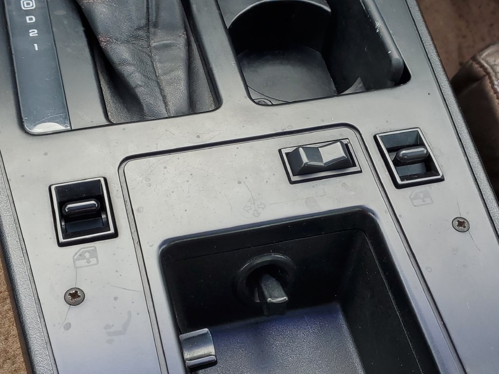 Used 1985  Chevrolet Base image 18