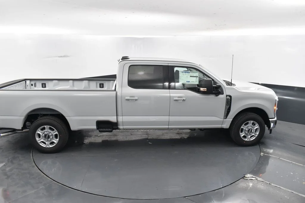 New 2026 White Ford XLT image 22