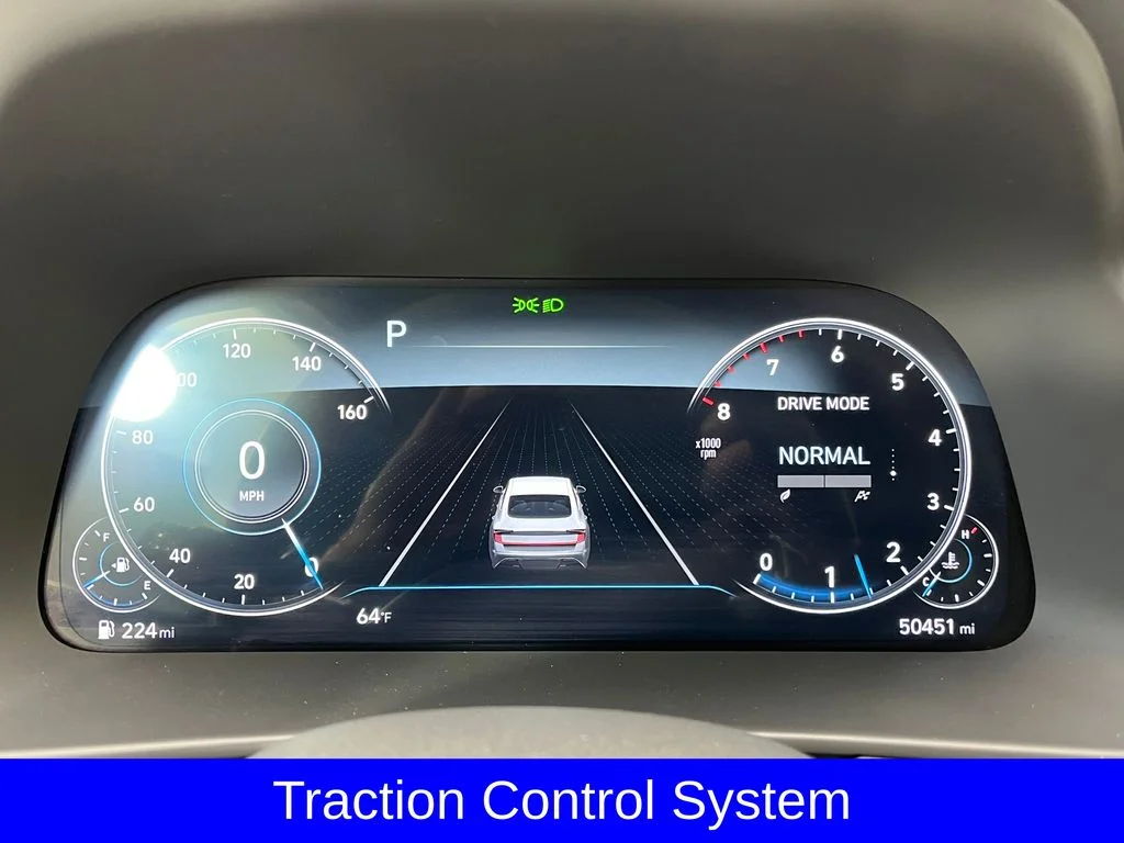 Used 2021 Gray Hyundai SEL Plus image 4